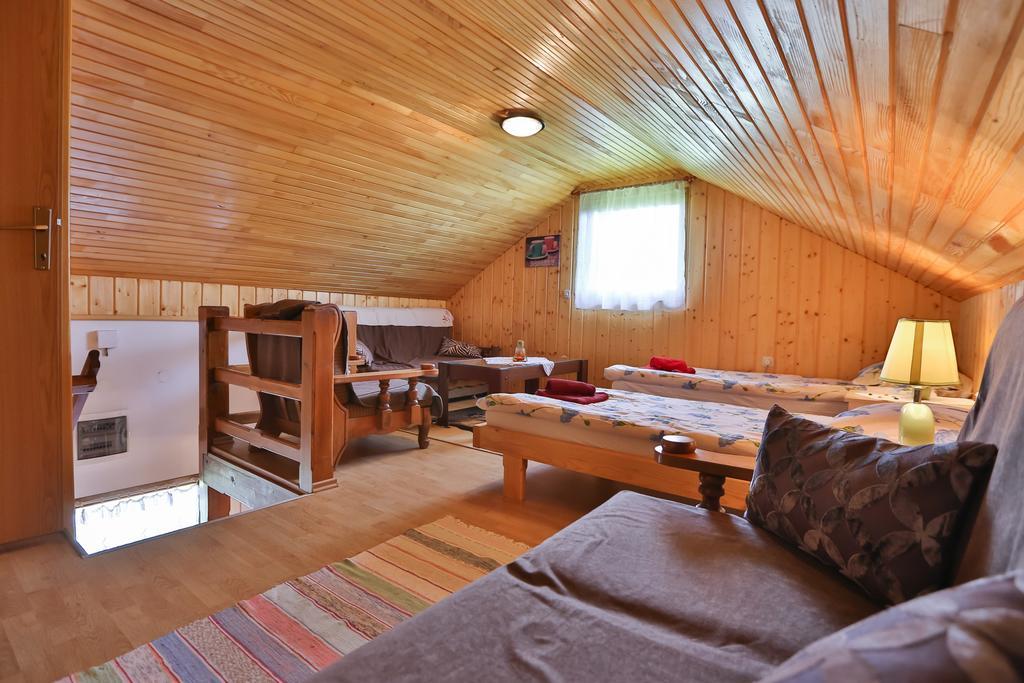 Holiday Home Trzan Йосипдол Экстерьер фото